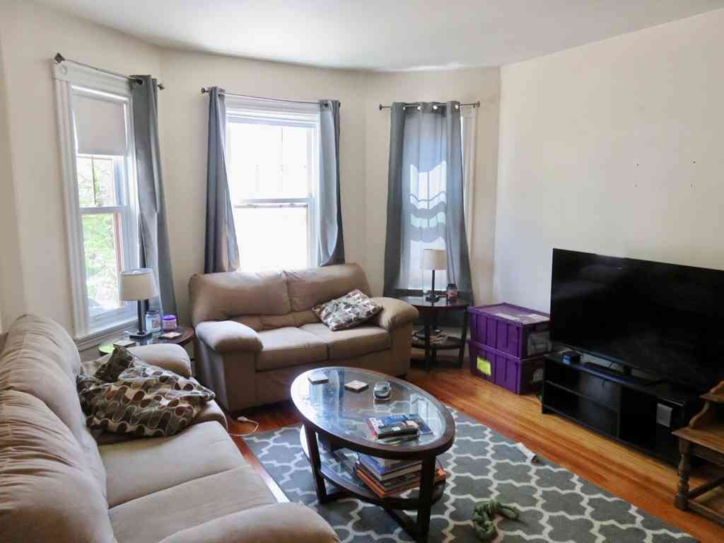 Apartment For Rent - 157 N St #1<br/> Boston, MA 02127