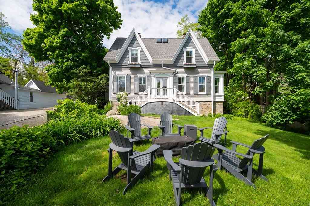 Homes For Sale - 184 Granite St<br/> Rockport, MA 01966