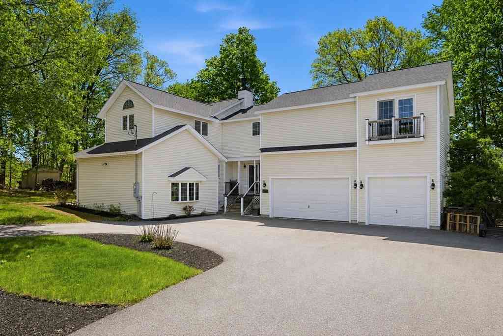 Homes For Sale - 25 Thomas Pl<br/> Worcester County, Leominster, MA 01453