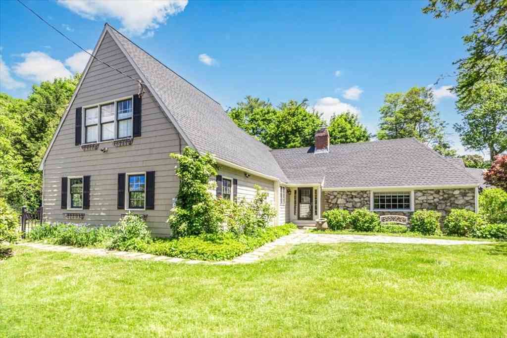 Homes For Sale - 32 Branch St<br/> Plymouth County, Scituate, MA 02066