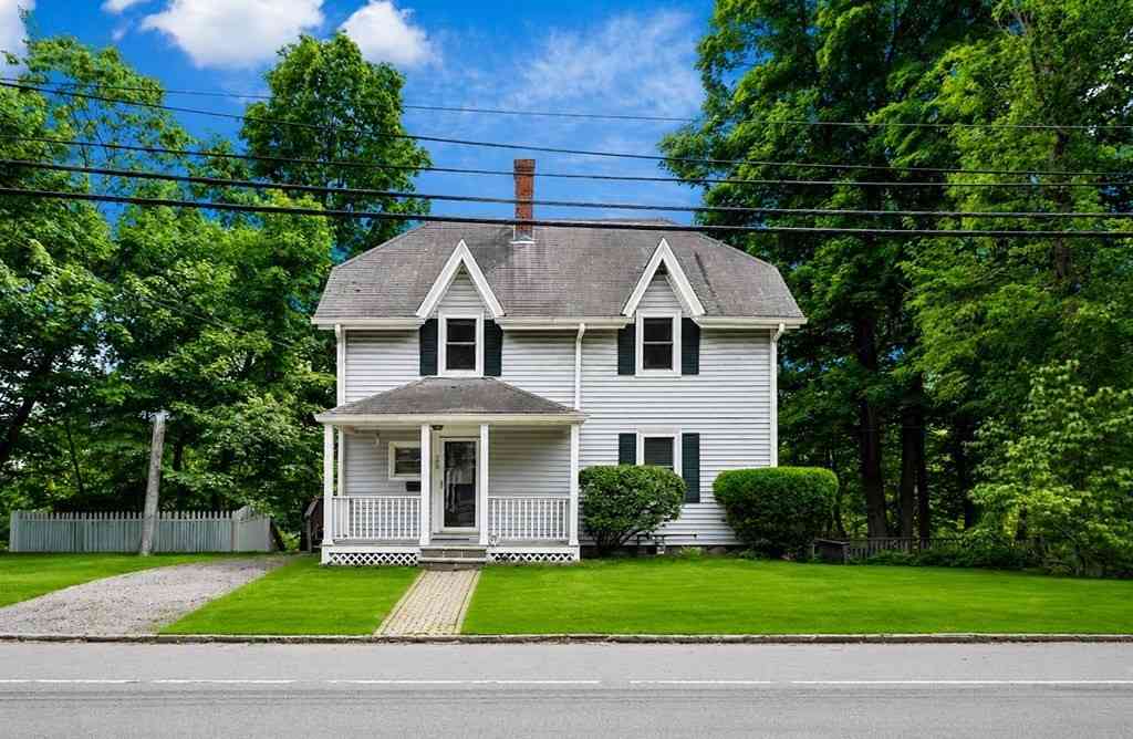 Homes For Sale - 199 Concord St<br/> Middlesex County, Newton, MA 02462