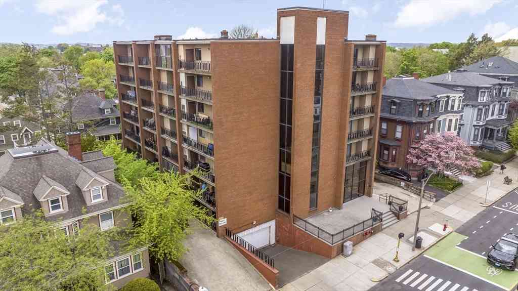 Condo For Sale - 390 Broadway #L2<br/> Somerville, MA 02145