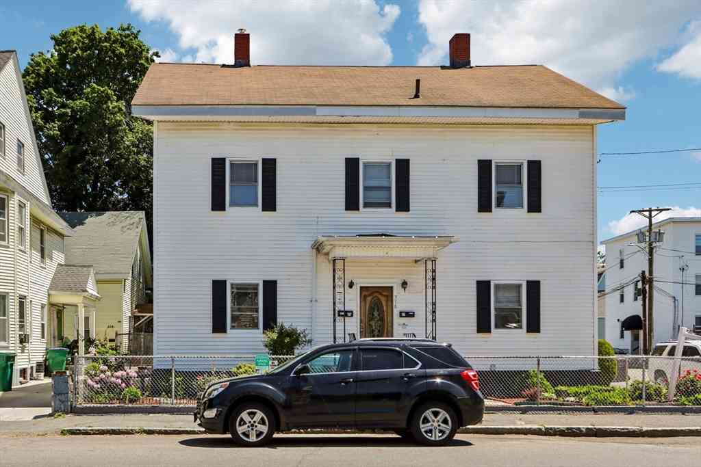 Multifamily For Rent - 318 High St<br/> Lowell, MA 01852