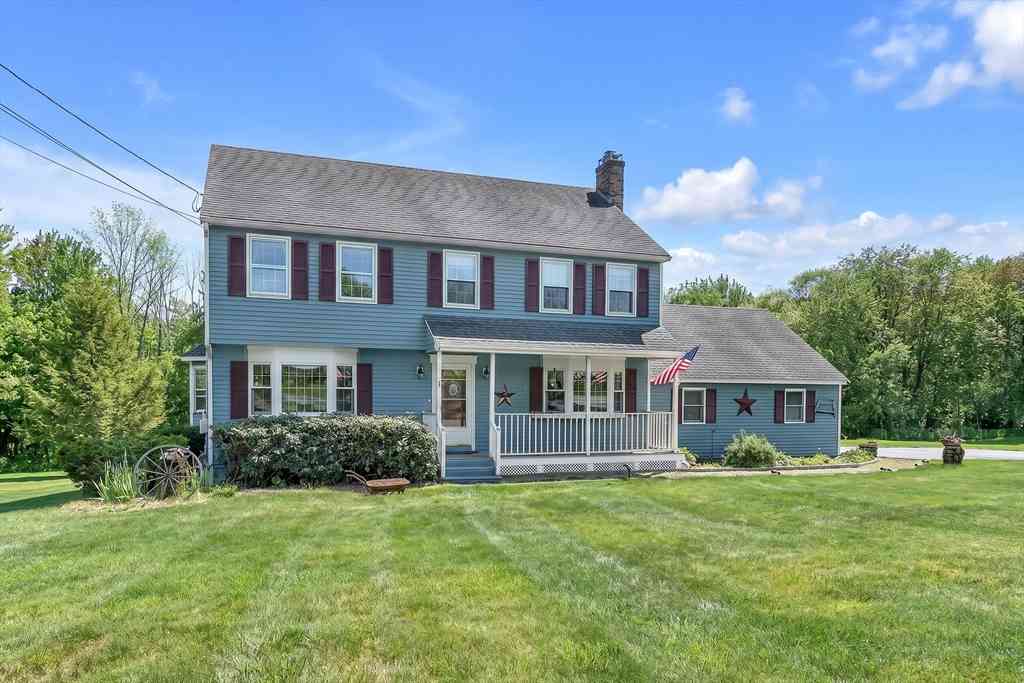 Homes For Sale - 31 Fox Run Rd<br/> Bellingham, MA 02019