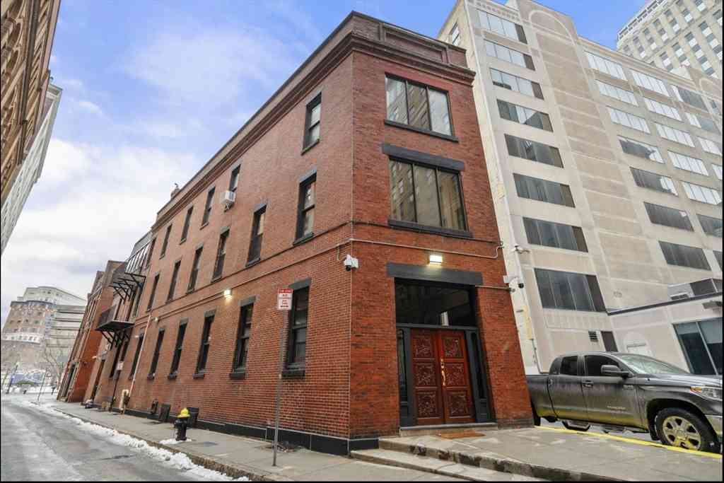 Condo For Rent - 19 Stanhope Street #1A<br/> Boston, MA 02116