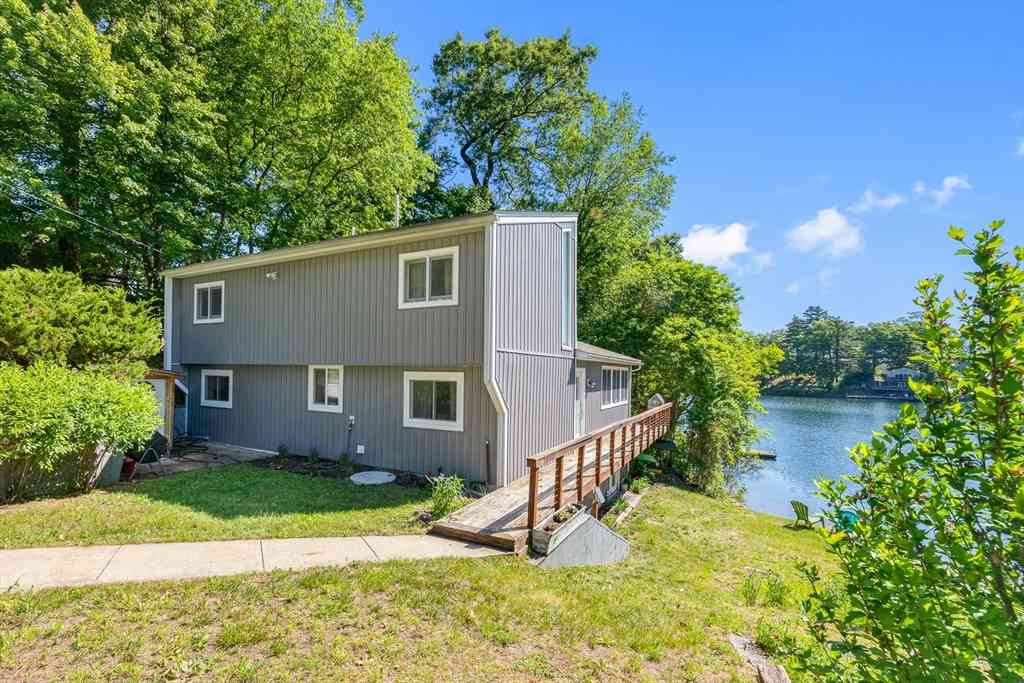 Homes For Sale - 303 Lakeshore Dr<br/> Marlborough, MA 01752