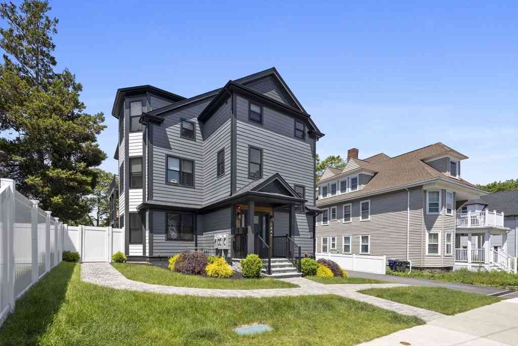 Condo For Sale - 25 Bentley #1<br/> Boston, MA 02135