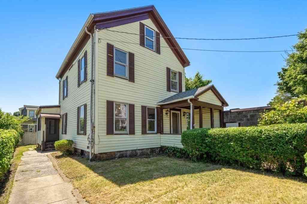 Homes For Sale - 4 Magnolia Pl<br/> Suffolk County, Boston, MA 02125