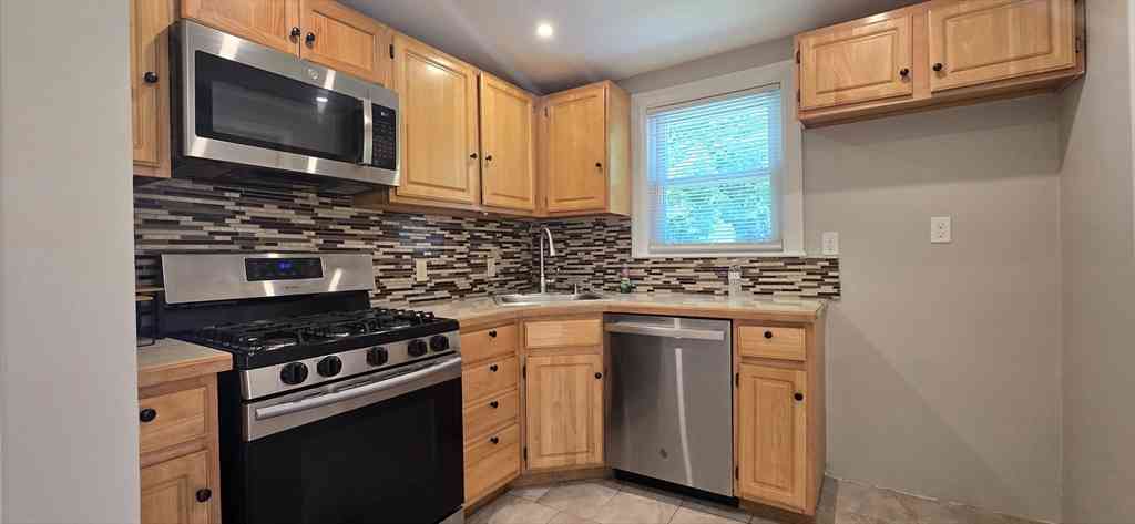 Apartment For Rent - 84 Gladeside Ave #2<br/> Boston, MA 02126