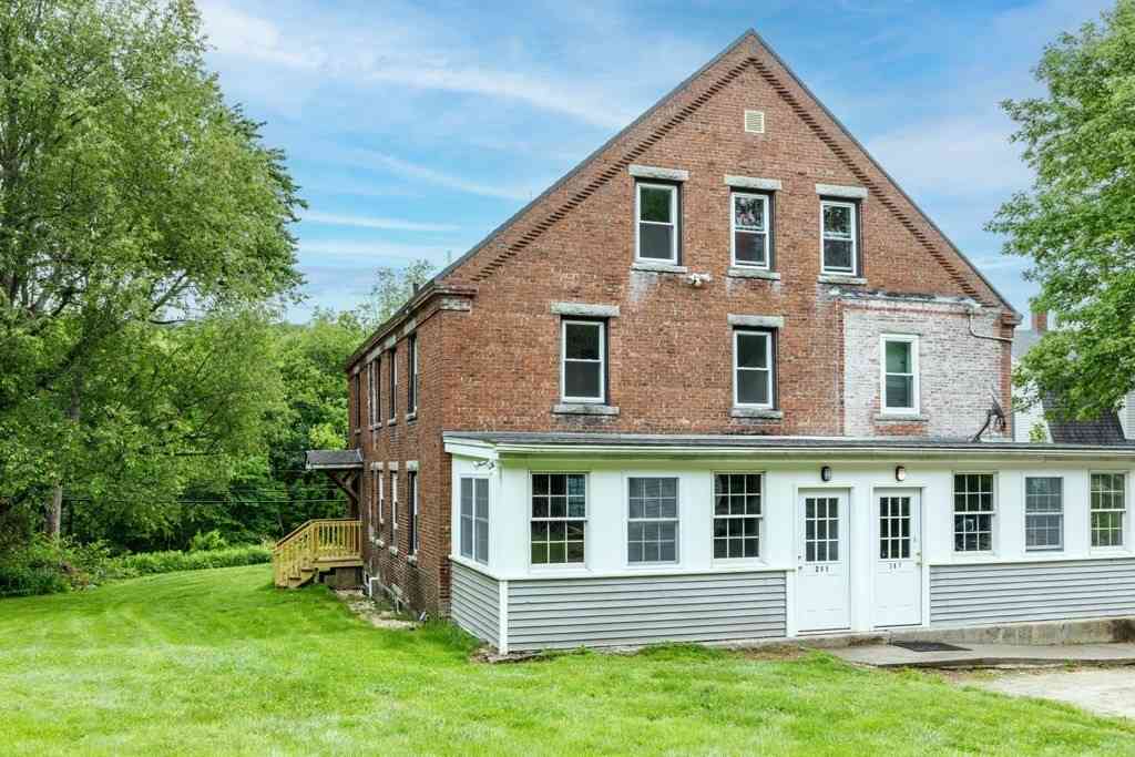 Homes For Rent - 365-367 Princeton Road #365<br/> Fitchburg, MA 01420