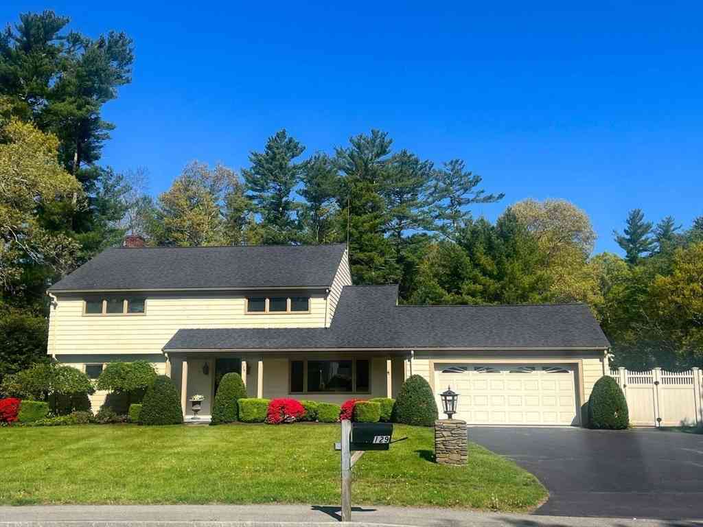 Homes For Sale - 129 Elm Street<br/> Kingston, MA 02364