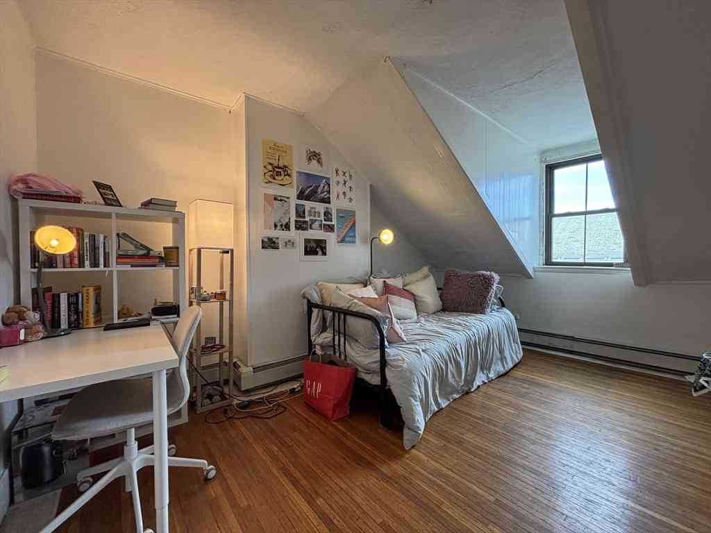 Apartment For Rent - 69 Charles St. #3<br/> Boston, MA 02114