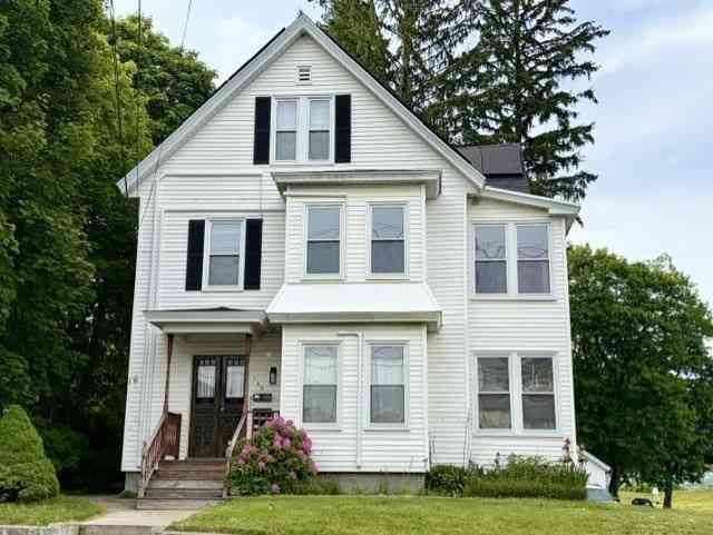 Apartment For Rent - 149 Cross St #2<br/> Gardner, MA 01440