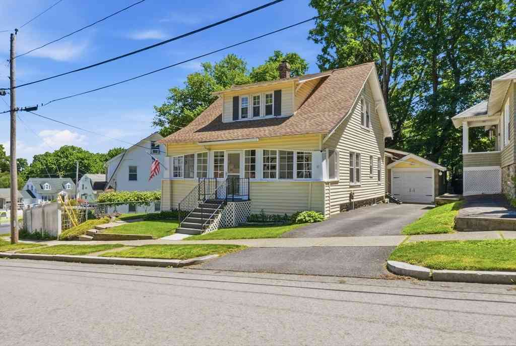 Homes For Sale - 17 Tallawanda Drive<br/> Worcester County, Worcester, MA 01603
