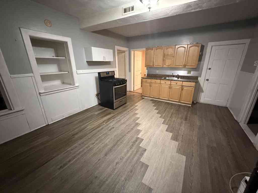 Apartment For Rent - 22 Intervale #3R<br/> Brockton, MA 02302