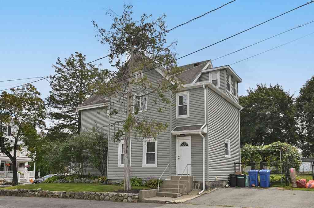 Apartment For Rent - 7 Perham St #2<br/> Wakefield, MA 01880
