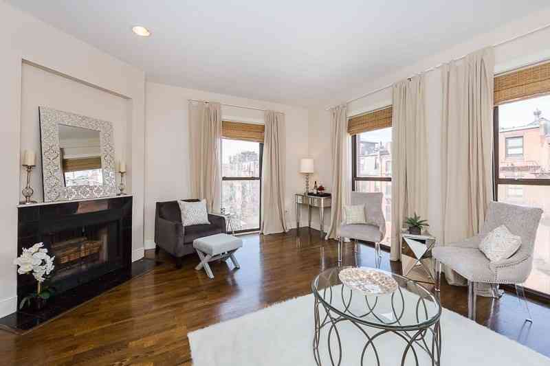 Condo For Rent - 201 Newbury St #309<br/> Boston, MA 02116