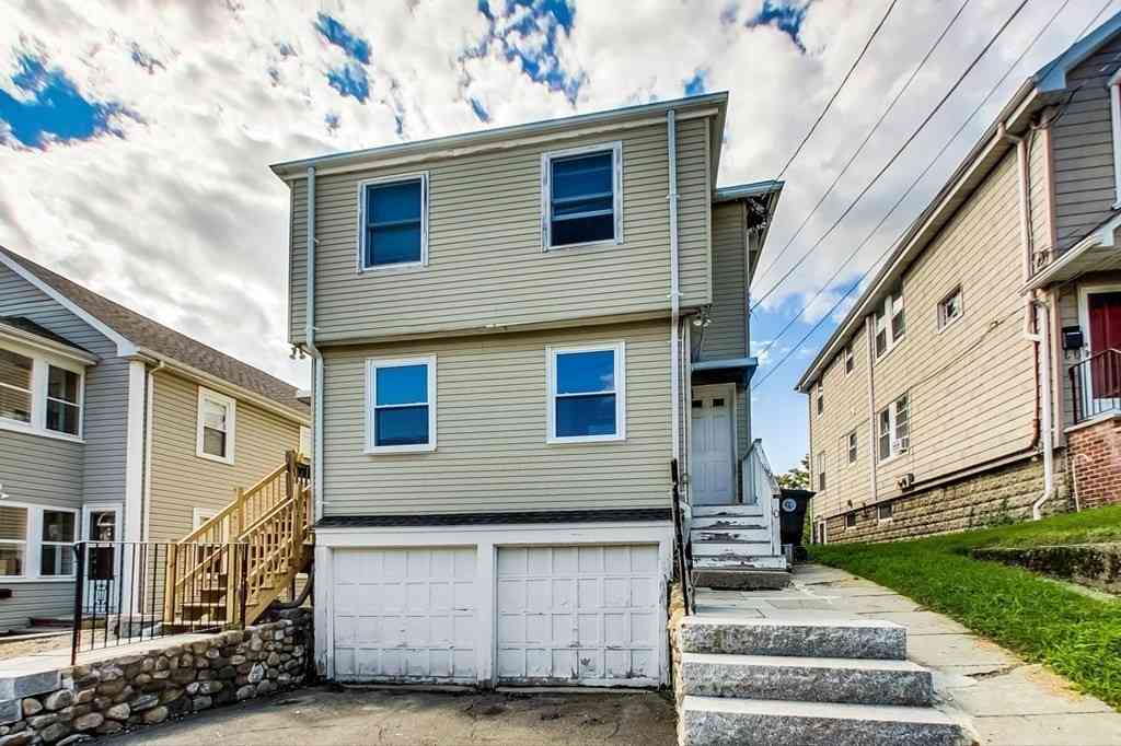 Apartment For Rent - 10 Chapman St #1<br/> Watertown, MA 02472