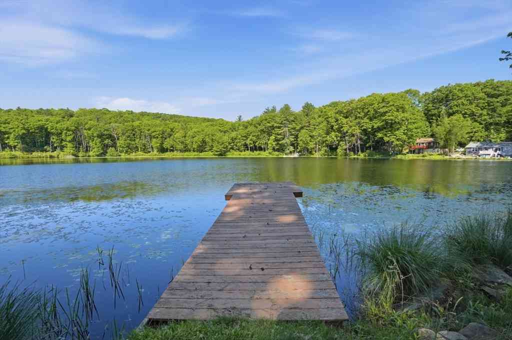 Homes For Sale - 97 Nugget Drive<br/> Worcester County, Charlton, MA 01507