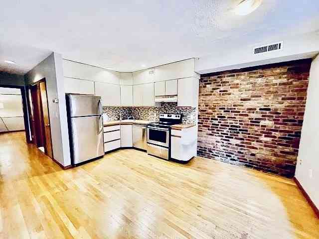 Condo For Sale - 8 Wiget #2<br/> Boston, MA 02113