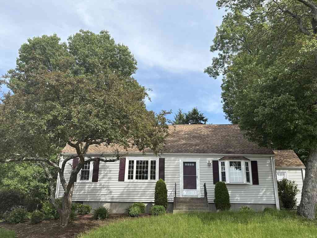 Homes For Sale - 7 Richard Rd<br/> Middlesex County, Marlborough, MA 01752