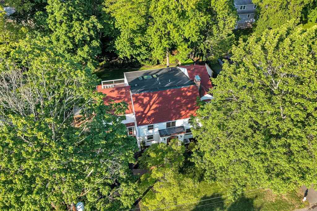 Homes For Sale - 31 Alba Rd<br/> Wellesley, MA 02481
