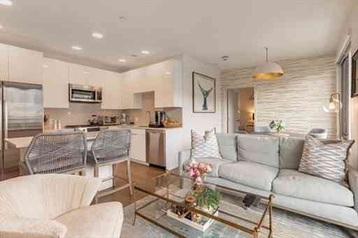 Condo For Sale - 45 Lewis St #401<br/> Boston, MA 02128
