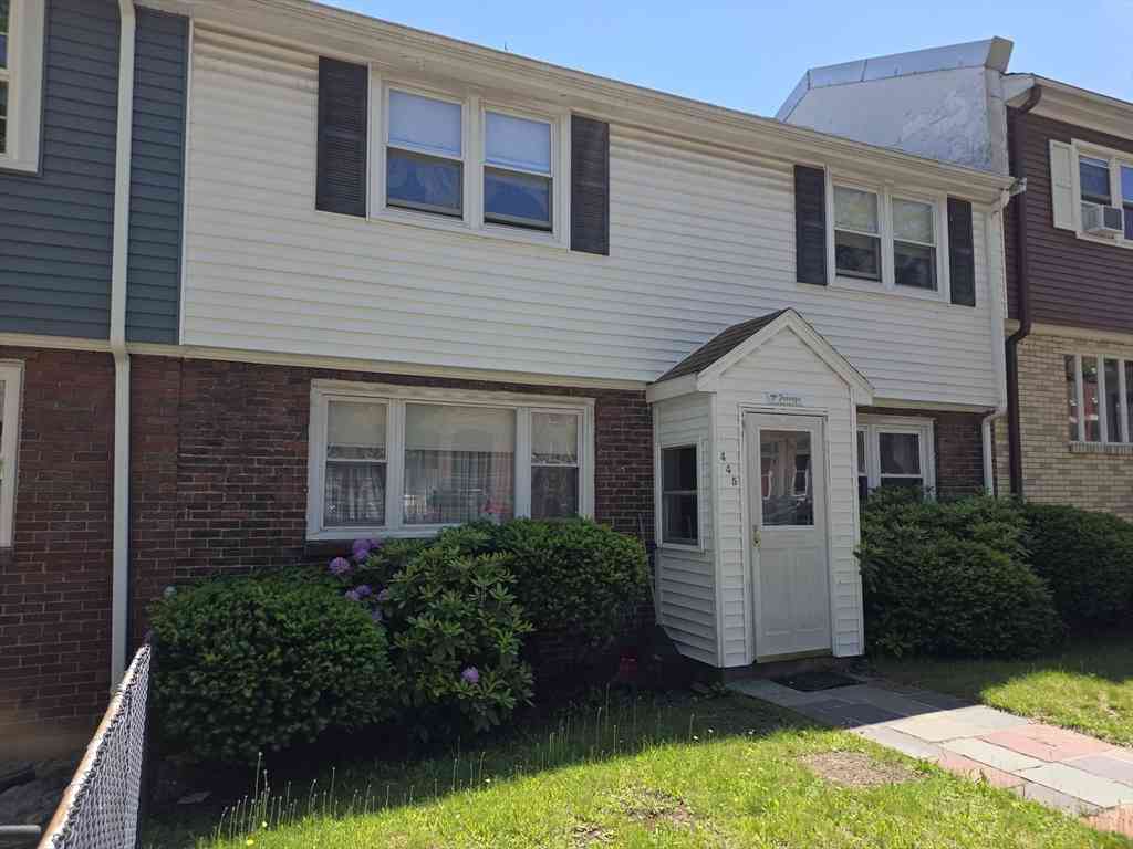 Homes For Sale - 445 E 5th St<br/> Suffolk County, Boston, MA 02127