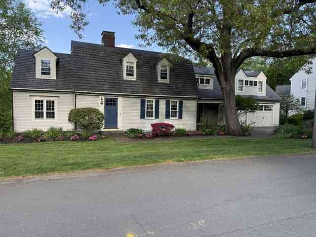 Homes For Sale - 49 Cochato Rd<br/> Braintree, MA 02184