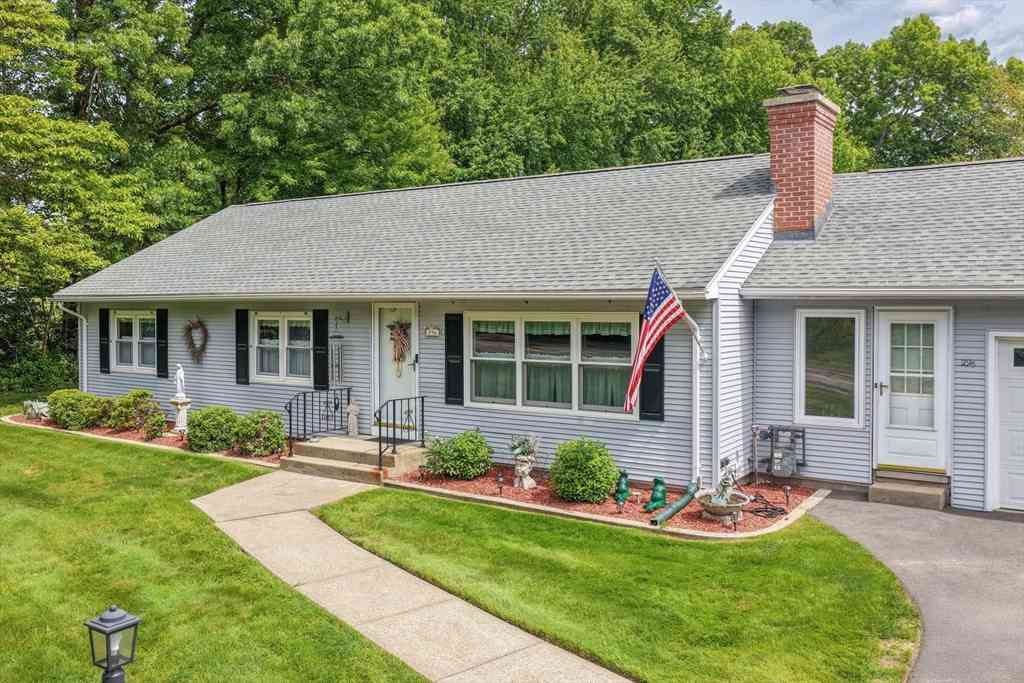 Homes For Sale - 296 Pease Rd<br/> Hampden County, East Longmeadow, MA 01028