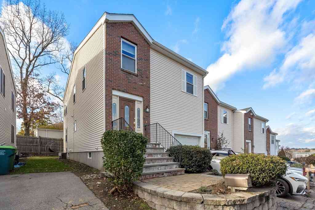 Homes For Rent - 215 Saint Mary St #3<br/> Needham, MA 02494