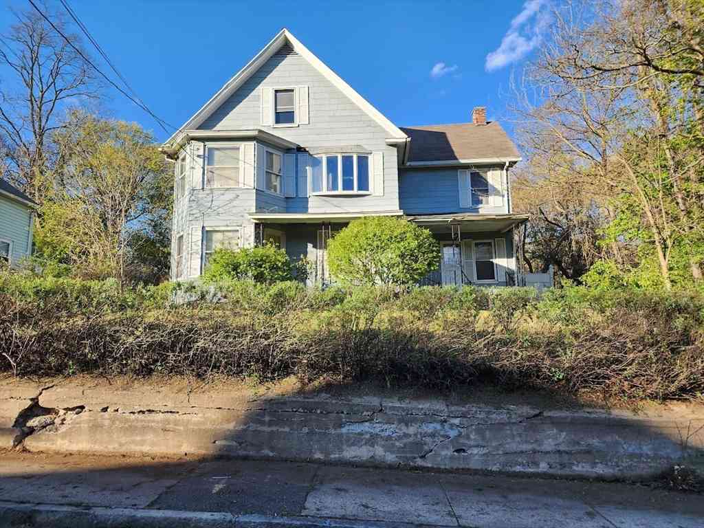 Multifamily For Rent - 156 Grattan St<br/> Chicopee, MA 01020