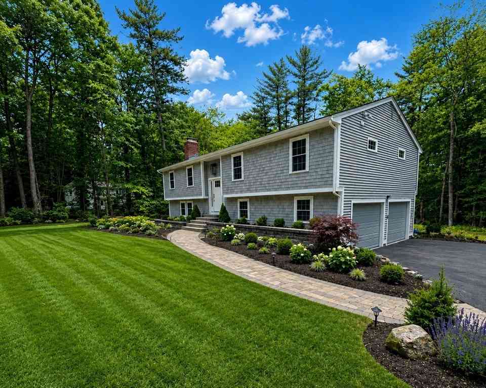 Homes For Sale - 79 Wildcat Lane<br/> Norwell, MA 02061