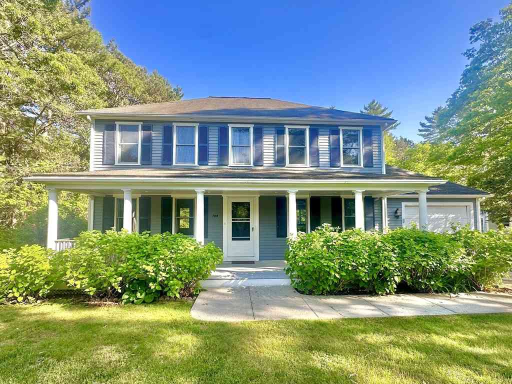 Homes For Sale - 744 Old Barnstable Rd<br/> Mashpee, MA 02649