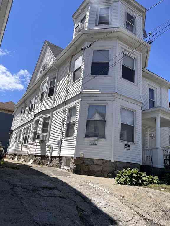 Apartment For Rent - 32 Avon #1<br/> Lawrence, MA 01841