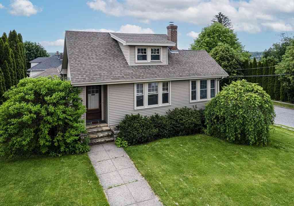 Homes For Sale - 53 Hillcroft Ave<br/> Worcester, MA 01606