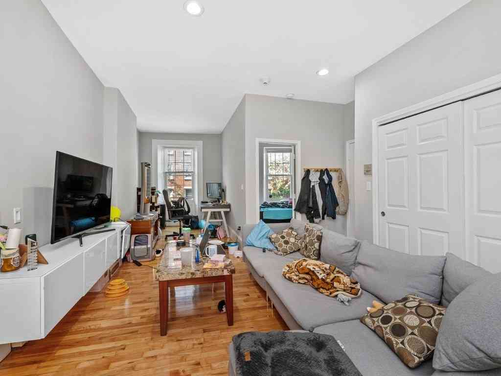 Apartment For Rent - 83 Main Street #1<br/> Boston, MA 02129