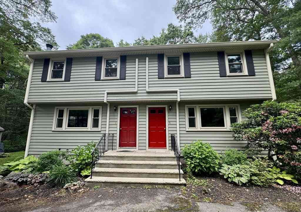Homes For Rent - 4 Link St<br/> Foxboro, MA 02035