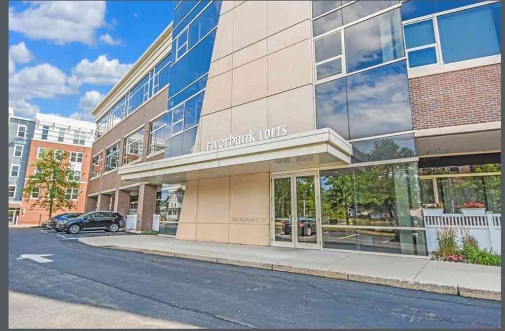 Condo For Rent - 290 Pleasant St #317<br/> Watertown, MA 02472