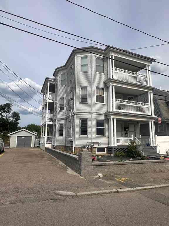 Apartment For Rent - 440 Moraine St #1<br/> Brockton, MA 02301