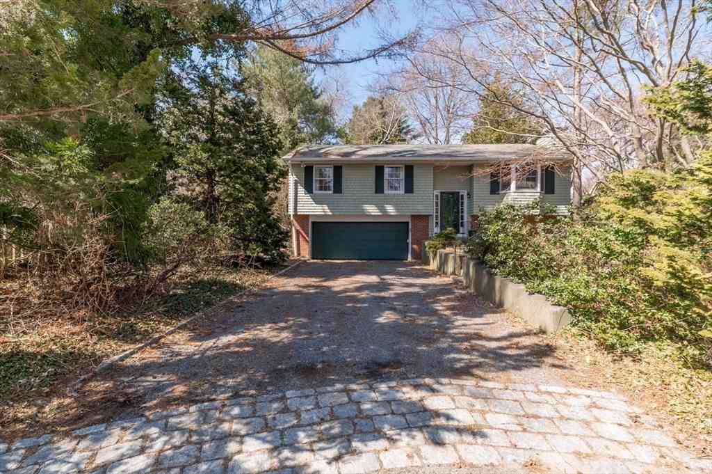 Homes For Rent - 5 Victoria Road<br/> Manchester, MA 01944
