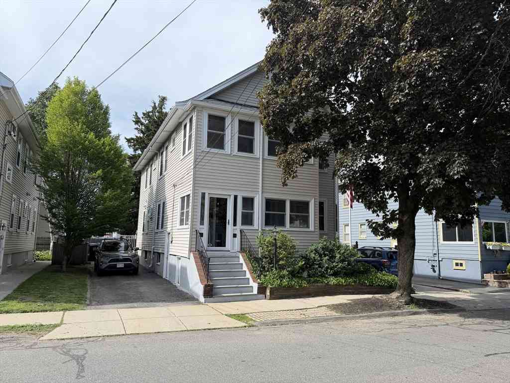 Apartment For Rent - 32-34 Chestnut St. #32<br/> Belmont, MA 02478