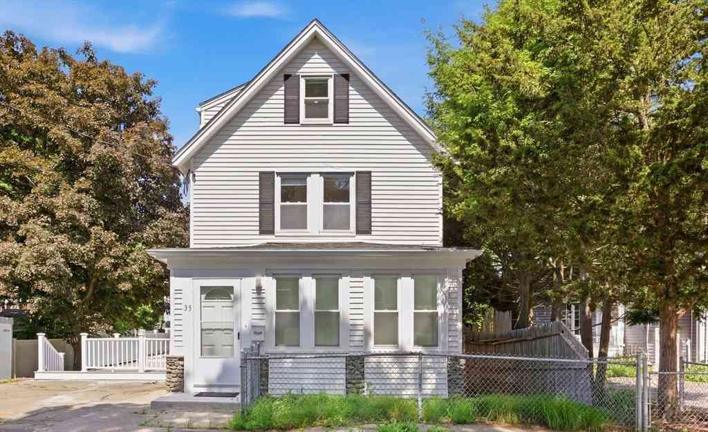 Homes For Rent - 35 Williams St<br/> Arlington, MA 02476