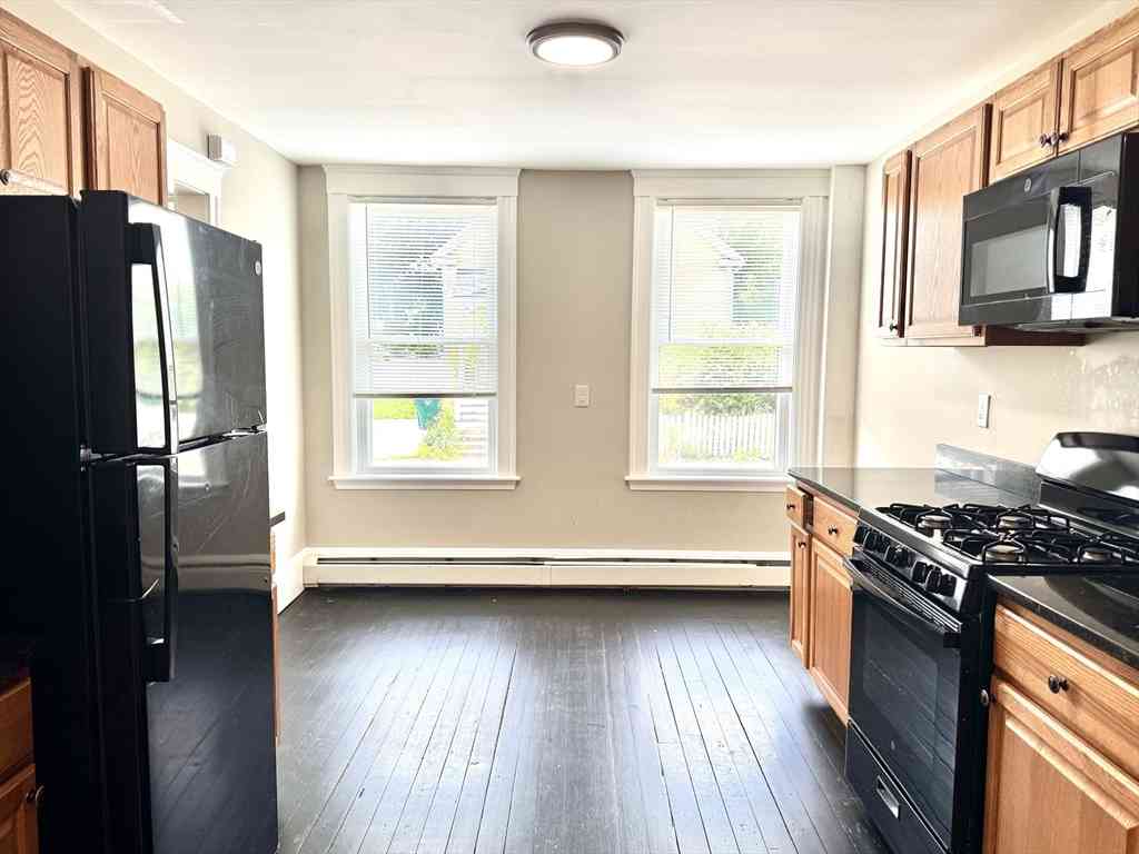 Apartment For Rent - 29 Chase #1L<br/> Lynn, MA 01902