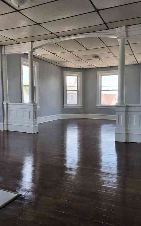 Apartment For Rent - 911-915 County St #3<br/> Fall River, MA 02723