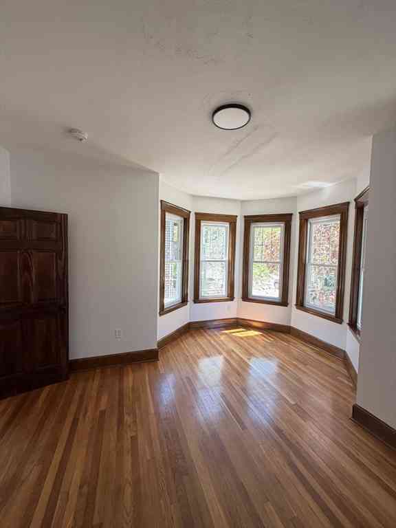 Homes For Rent - 197 Hamilton Ave #2<br/> Lynn, MA 01902