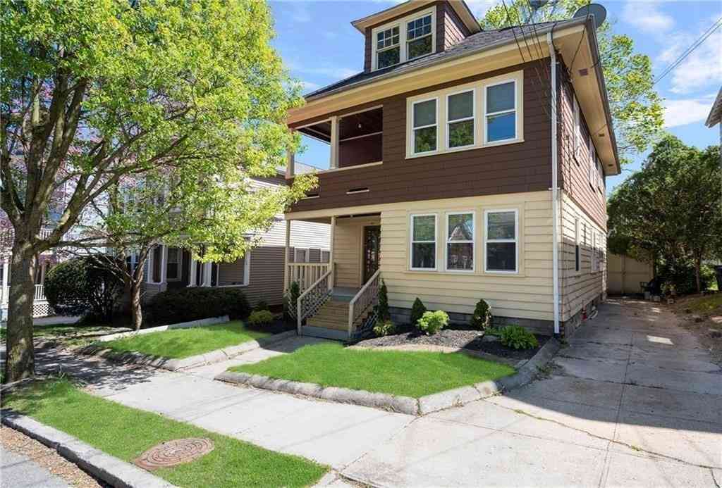 Apartment For Rent - 97 11th St #1<br/> Providence County, Providence, RI 02906