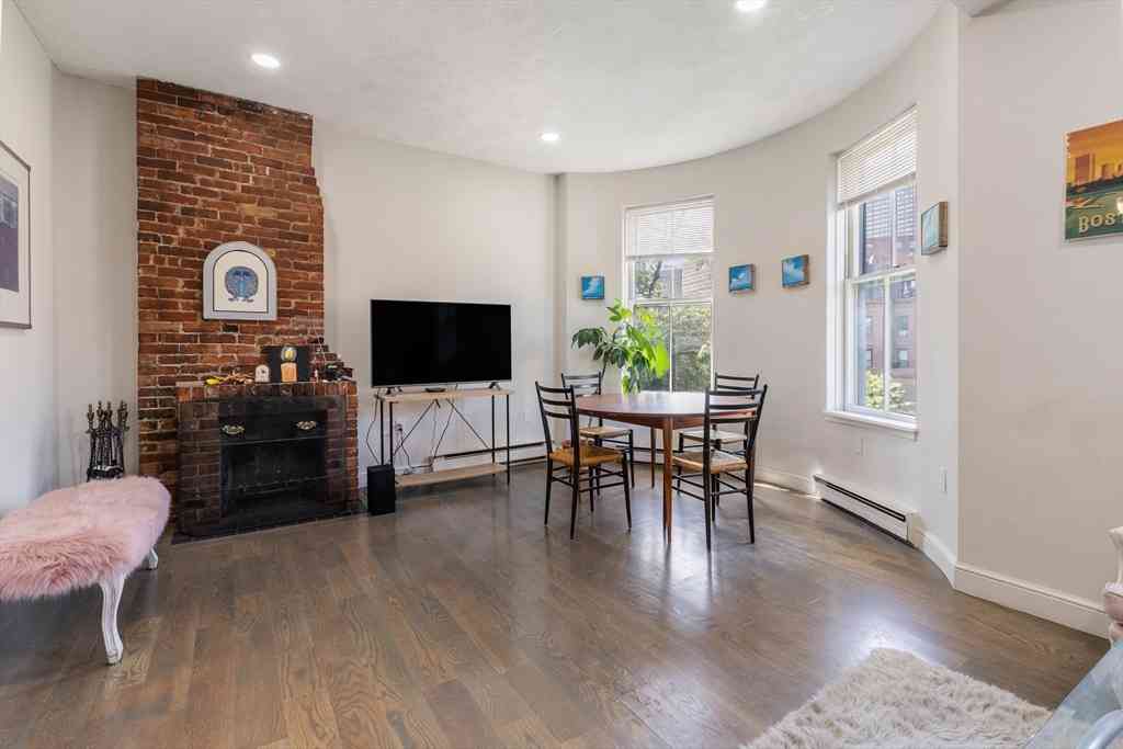 Condo For Sale - 142 Chandler Street #4<br/> Boston, MA 02116