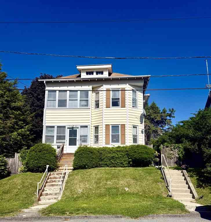 Apartment For Rent - 98 Boyd #2<br/> Worcester, MA 01606