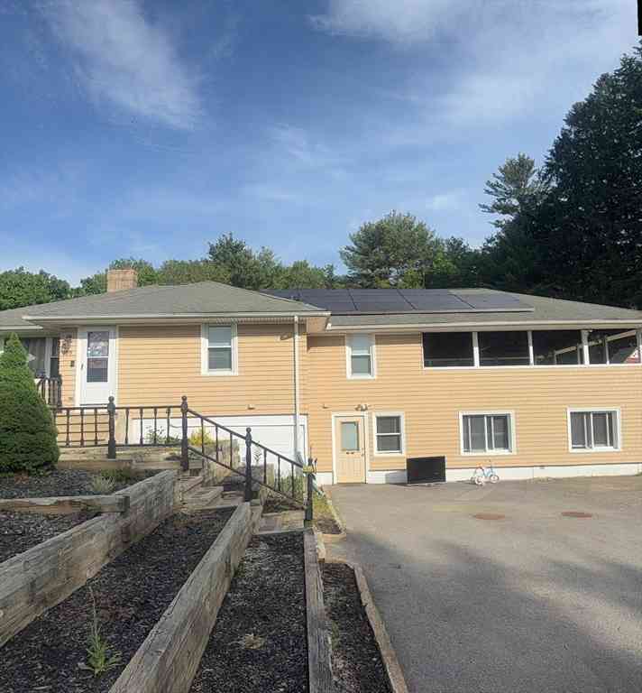 Homes For Rent - 109 North Brookfield Rd #2<br/> Barre, MA 01005